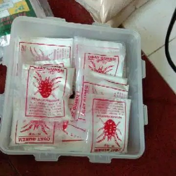 OBAT GUREM PEMBASMI HAMA