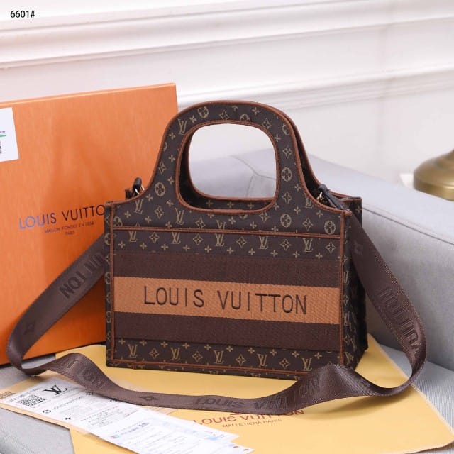 Jual Tas LOUIS VUITTON RANSEL 662 NJI 30 tas batam impor ransel selempang  fashion branded grosir