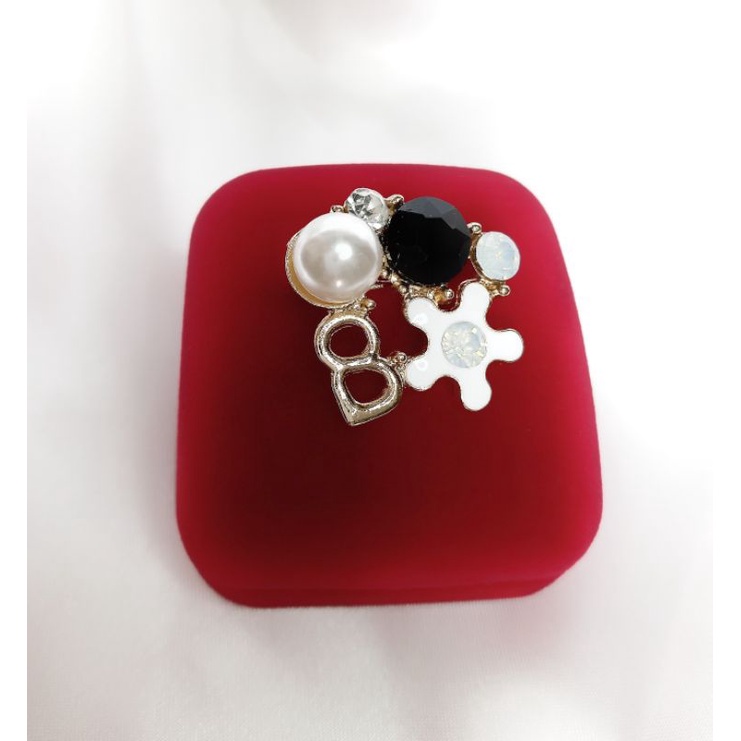 Bros B/bross signature branded import premium/brooch button/Bros hijab Athar shop scarve/Bros dada-Bunga B mt hitam