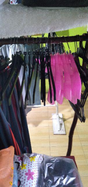 Hanger 181 Dewasa Pink