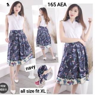  ROK  BATIK  165 AEA ROK  PEPLUM PANJANG 7 8  WARNA NAVY BAHAN 