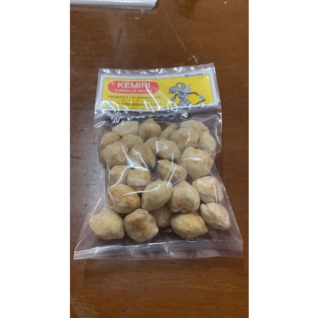 

Kemiri Kupas utuh / bulat , kwalitas export 100 gram, MINIMUM ORDER 2 pack
