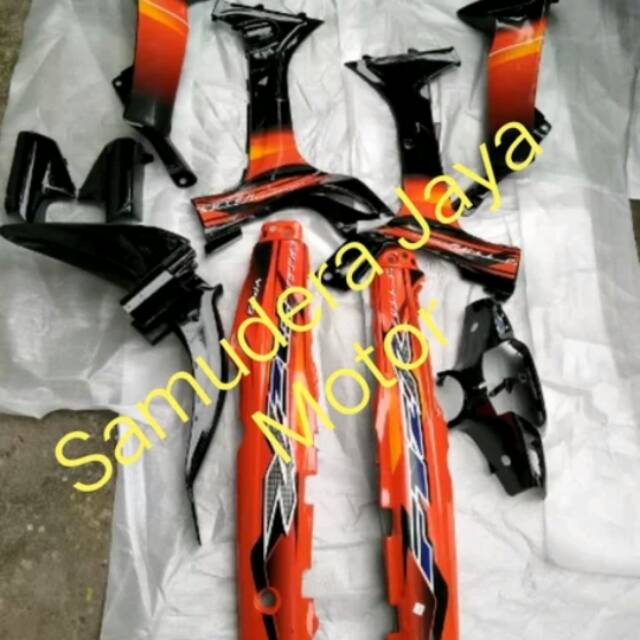 Body halus F1zr hitam orange