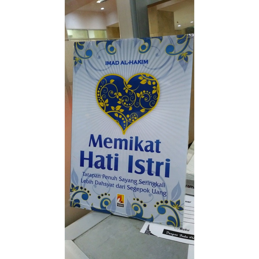 Memikat Hati Istri Shopee Indonesia