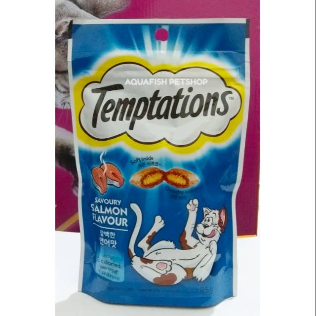 TEMPTATIONS Cat snack salmon flavour