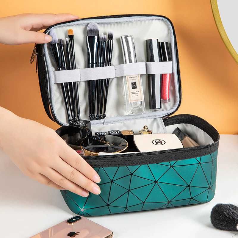 Tas Penyimpanan Make Up Kosmetik Travel Organizer Wanita Multifungsi