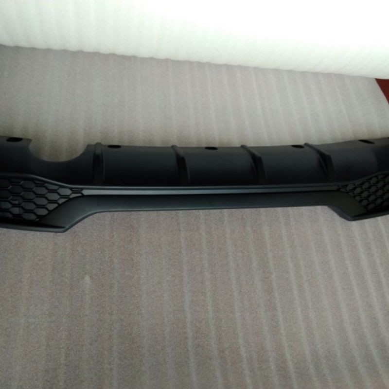 Diffuser honda brio 2018-2019.bemper belakang Honda brio