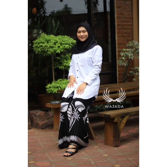 Kemeja tunik polos terkini | kemeja tunik polos 1 | foto asli | kemeja tunik santriwati | kemeja tunik | tunik | ATASAN SANTRI PUTRI/ ATASAN SANTRI WAJADA SETELAN AQIL / KOKO SANTRIWATI