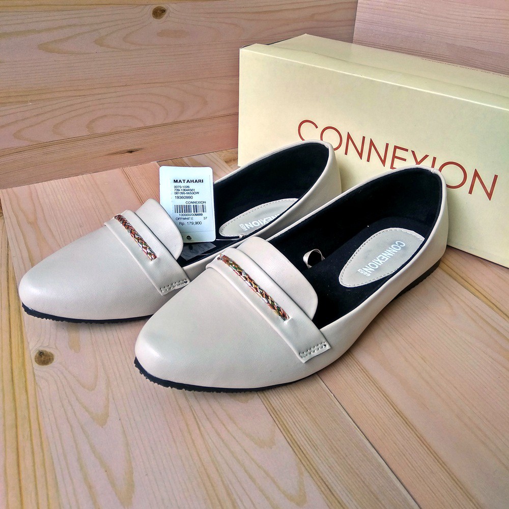 CONNEXION 6653OW Sepatu Flat Slip On Wanita Cantik Casual Formal Off White Original Matahari