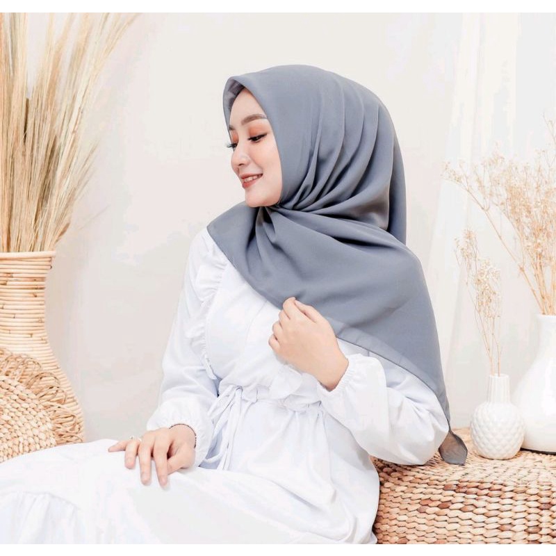 Hijab segiempat Bella Square polly cotton