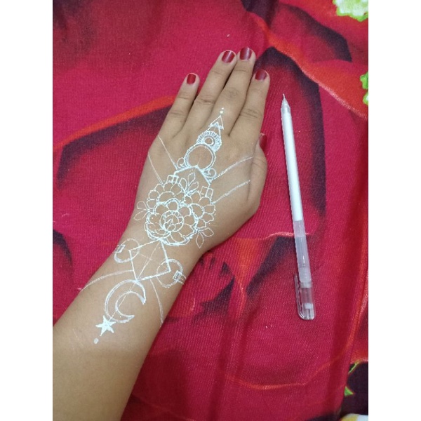 

PEN SKETSA HENNA