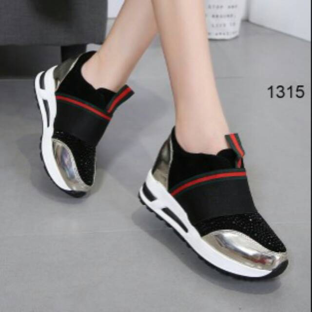 Sepatu Wanita Kelsey Sneaker Jogger Original Brand Keren Import Batam