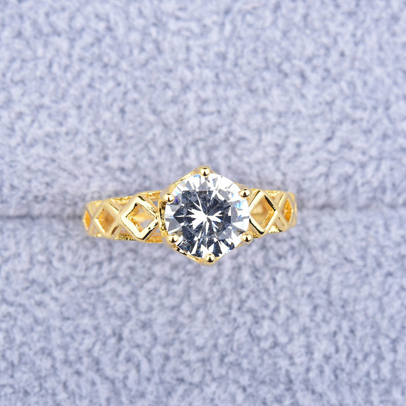 Cincin Emas 18k Aksen Berlian