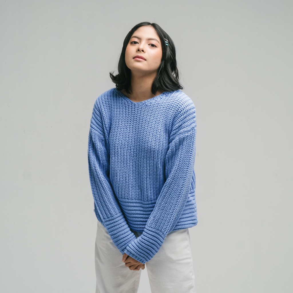 Vintage House Kayra Oversized Sweater ((Sweater Rajut Wanita Korea / Korean Sweater)-SKY BLUE