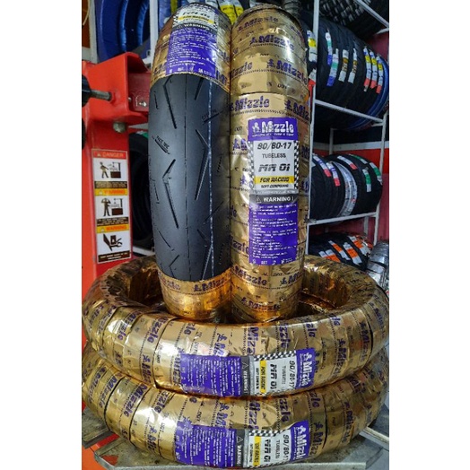 MIZZLE MR01 90/80-17 SOFT COMPOUND