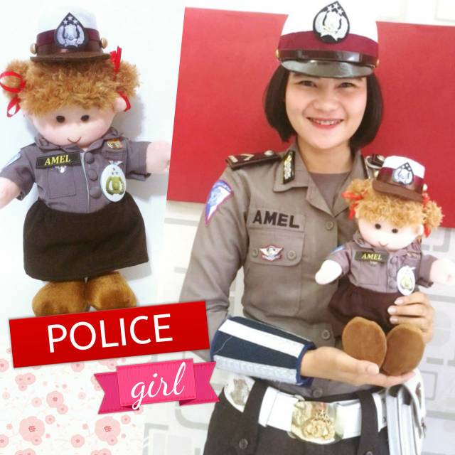 Boneka Manusia Seragam Polwan