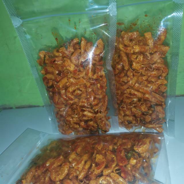 

Makaroni pedas extra daun jeruk
