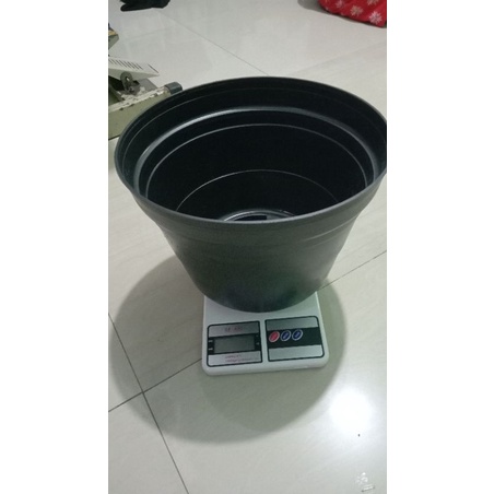 pot taman , pot hitam ,pot hias uk 30