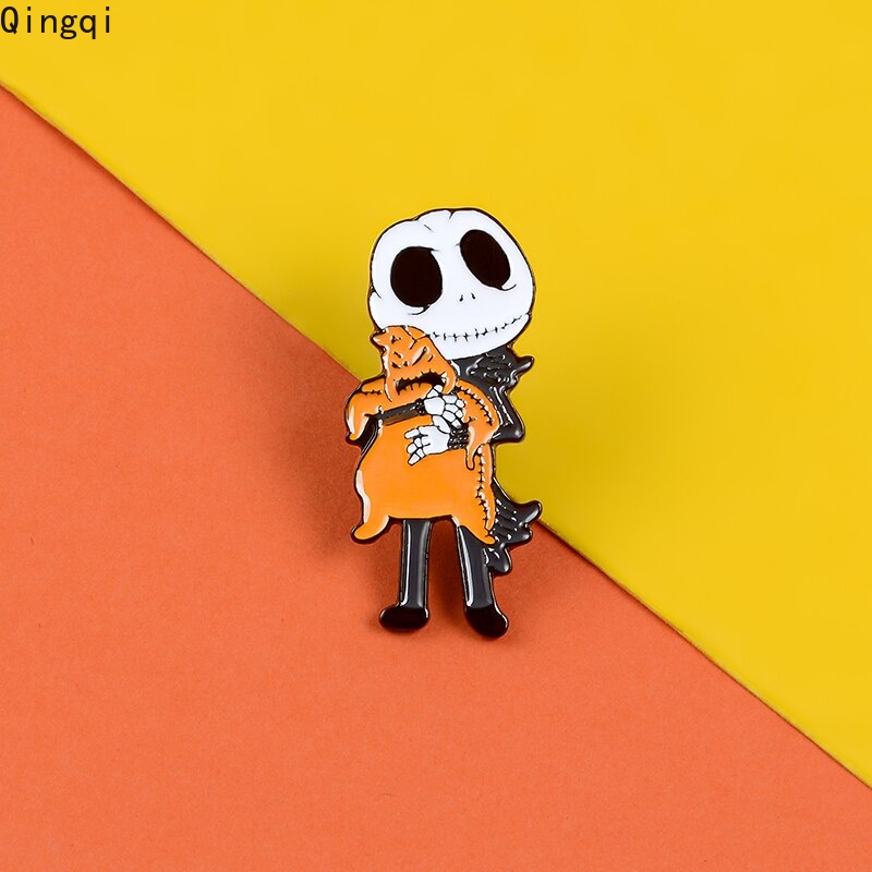 Bros Pin Enamel Desain Tengkorak Halloween Gaya Punk Untuk Hadiah Teman