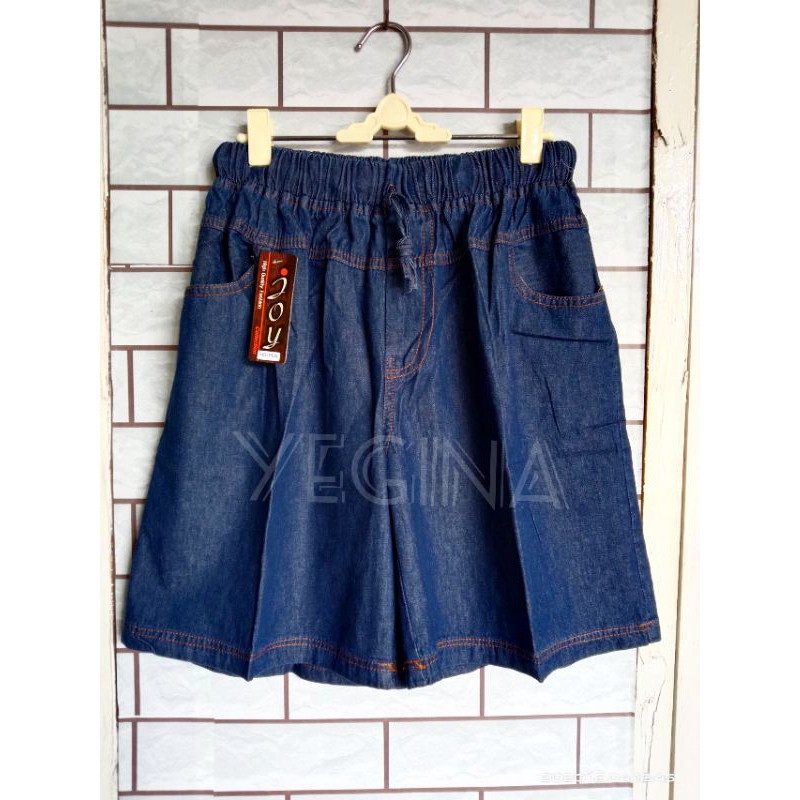 HOTPANTS JEANS JUMBO STANDAR WANITA/CELANA PENDEK JEANS WANITA/KULOT PENDEK JEANS WANITA JUMBO