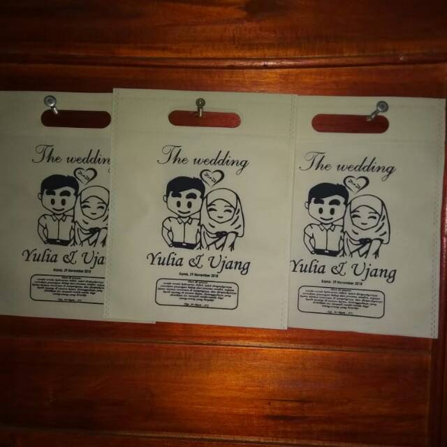 

Tas spunbon oval 20x25 cm + sablon, satu sisi satu waran