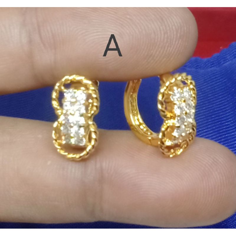 P22. Anting xuping wanita lapis emas dgn mata zircon