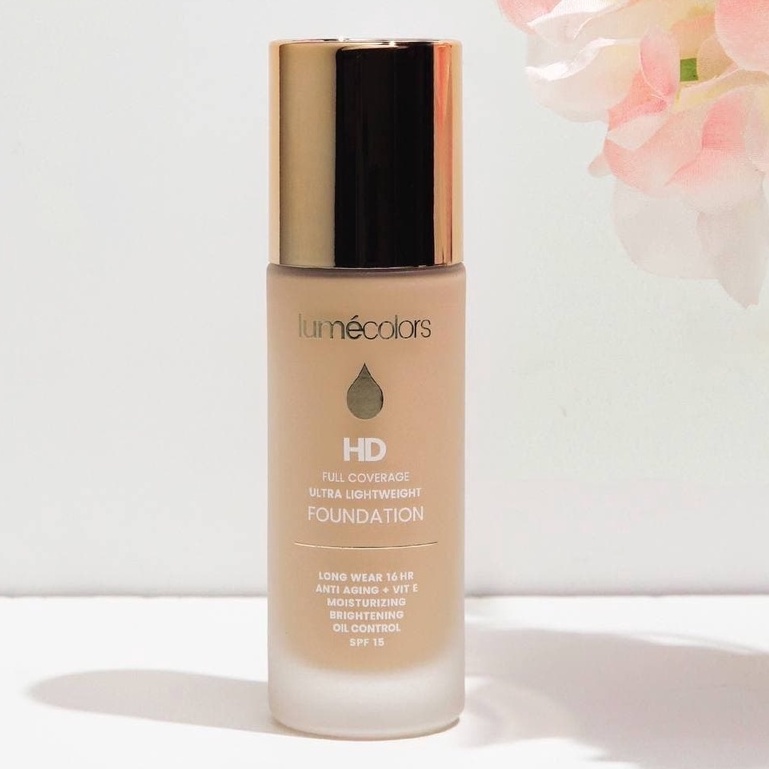 VA Foundation Lumecolors Bedak cair matte