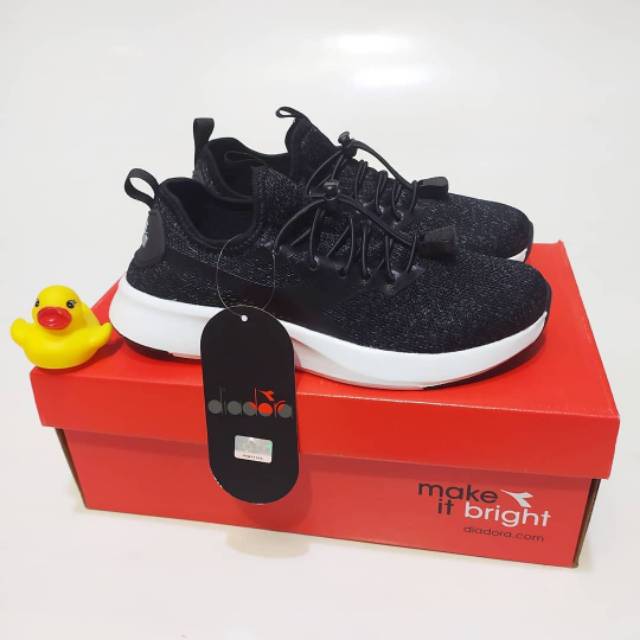 SALE 70% SEPATU ORIGINAL - SEPATU DIADORA ANAK TIBERIO BLACK ORIGINAL BNIB - SEPATU ANAK ORIGINAL