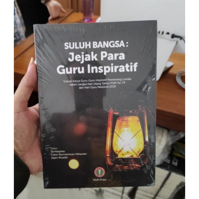 BUKU SULUH BANGSA : Jejak Para Guru Inspiratif. Original