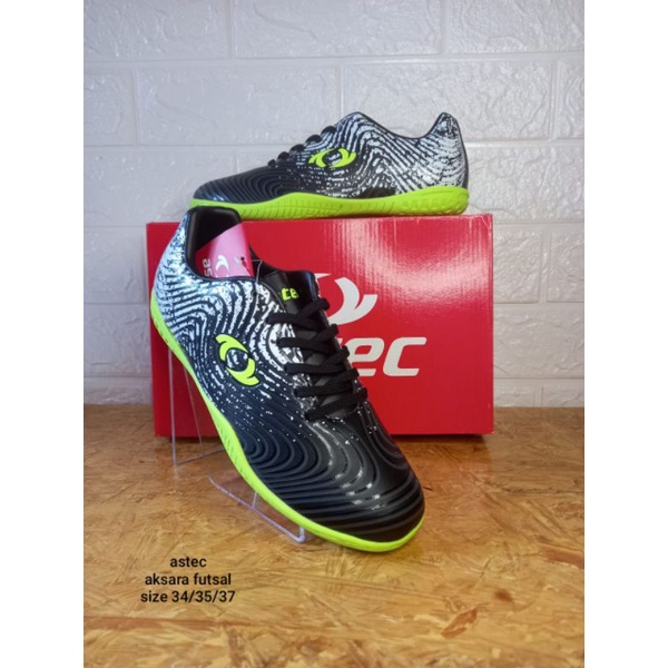 sepatu futsal astec original