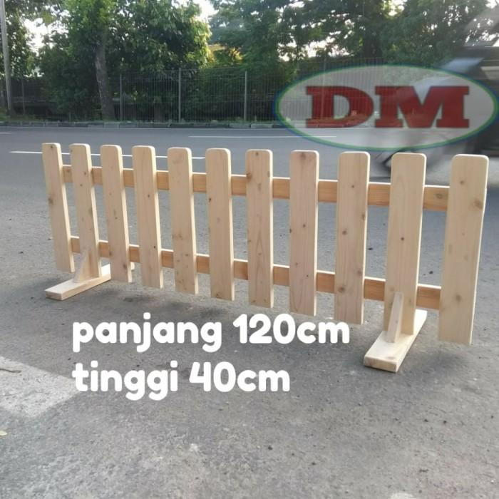 Jual Sekat Pagar Kayu/Pagar Taman Penyekat Ruangan Partisi Kayu Pinus