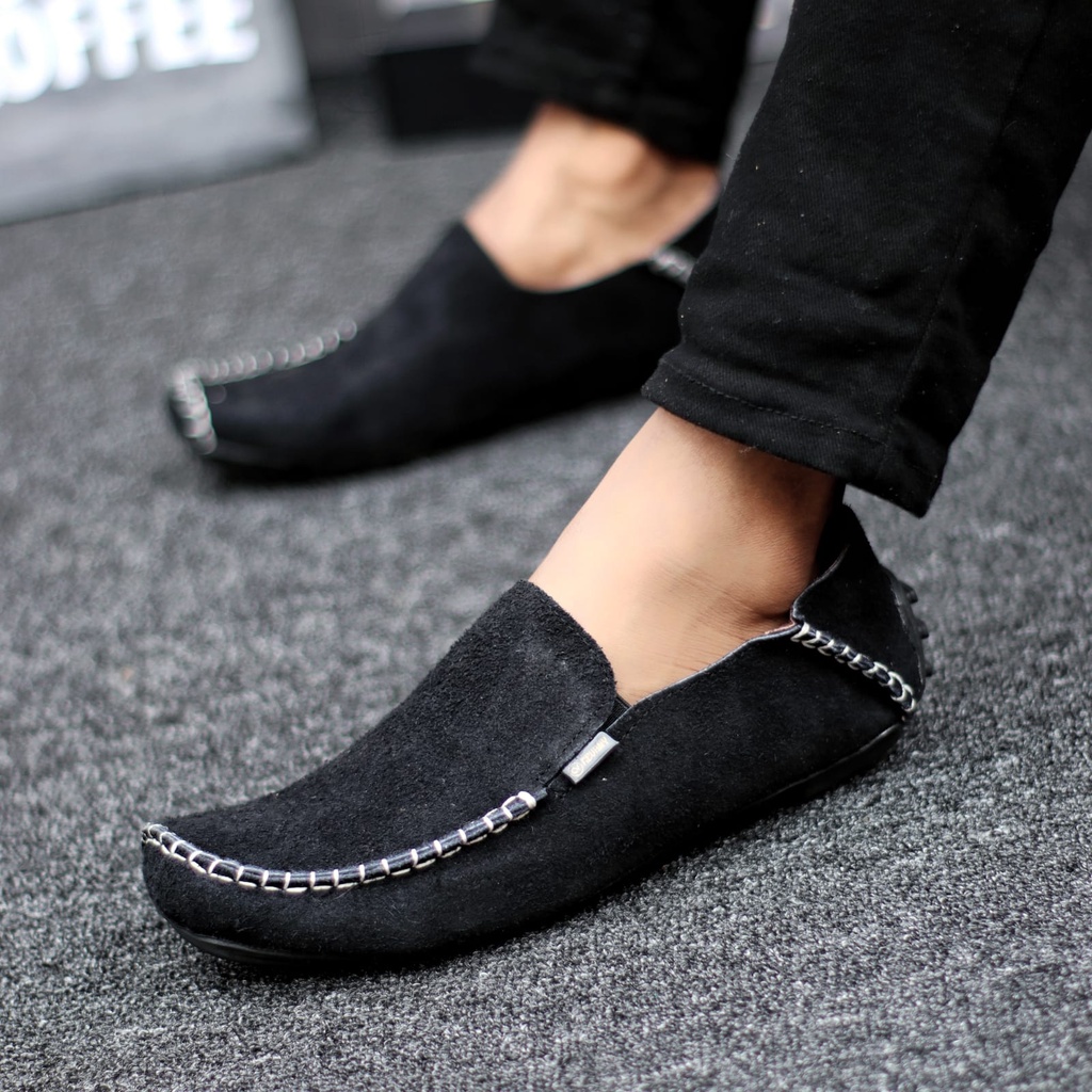 Sepatu Slip On Casual Kulit Asli Kerja Santai Hitam Pria Abrhm Mocsue