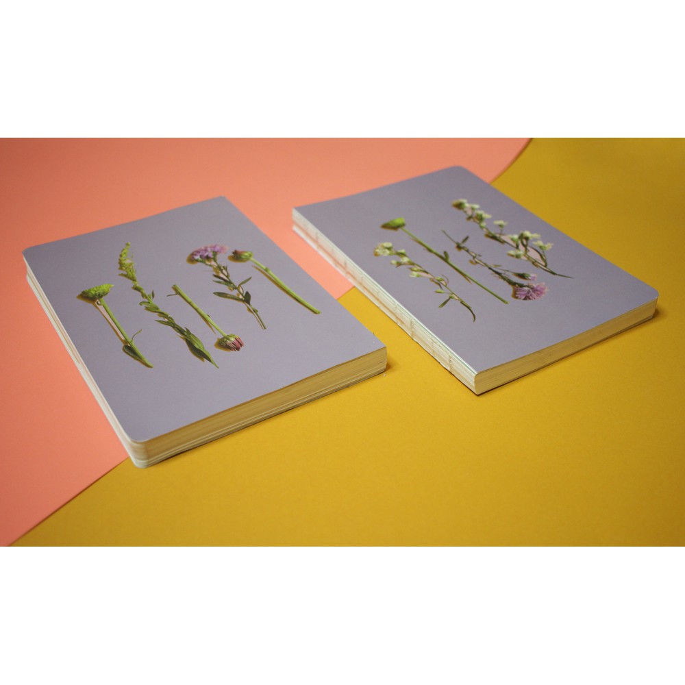

NOTEBOOK A5 - 224 DOTTED AND PLAIN PAGE - Purple Floral