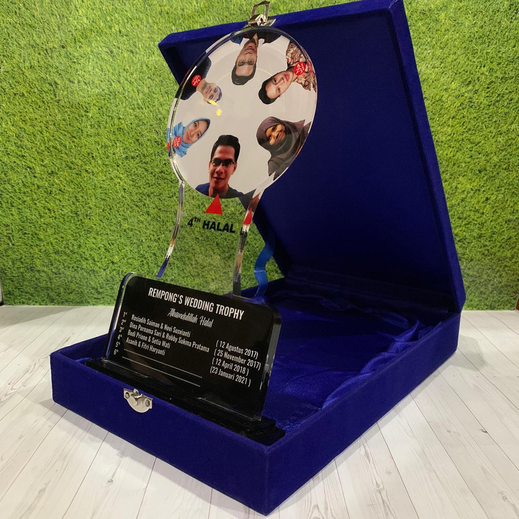PLAKAT AKRILIK CUSTOM WAJAH/PLAKAT WEDDING TROPHY MURAH (INCLUDE BOX)