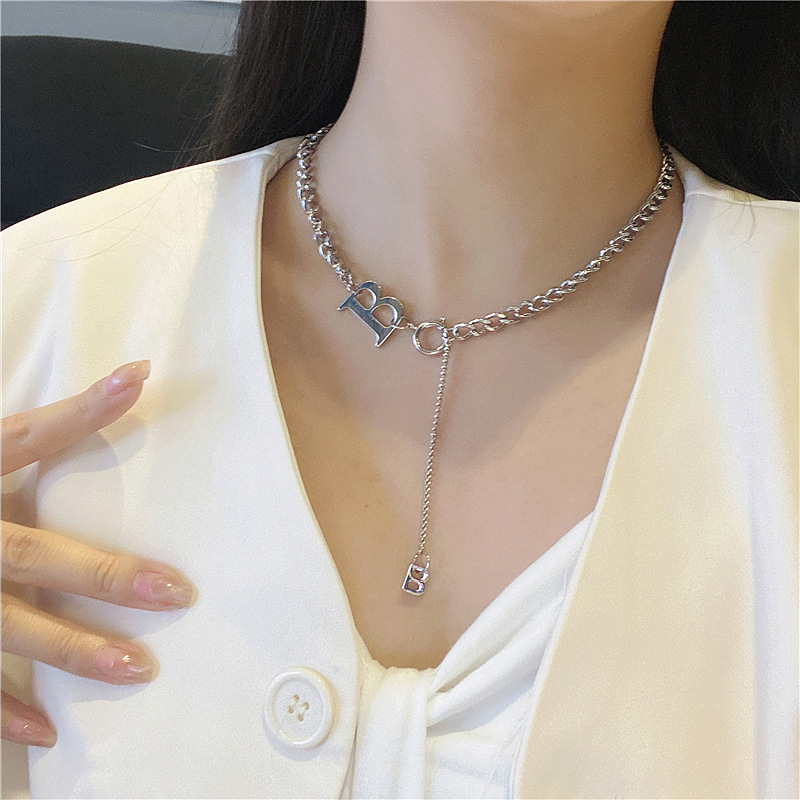 Kalung Rantai Panjang Dengan Liontin Huruf B Untuk Wanita