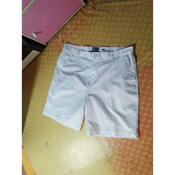 Celana Pendek Adidas Putih