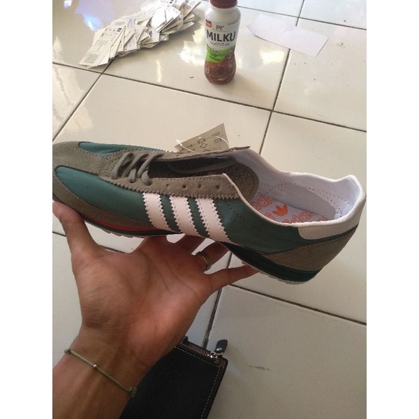 ADIDAS SL 72 OLIVE GREEN WHITE BNWB