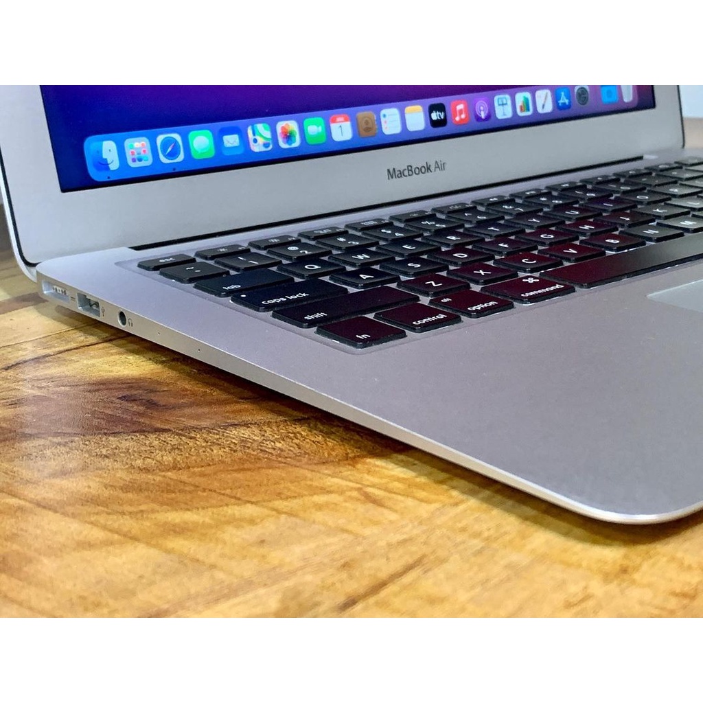 Macbook Air 2015 13' core i5 // i7 128gb 256gb 512gb Second Original