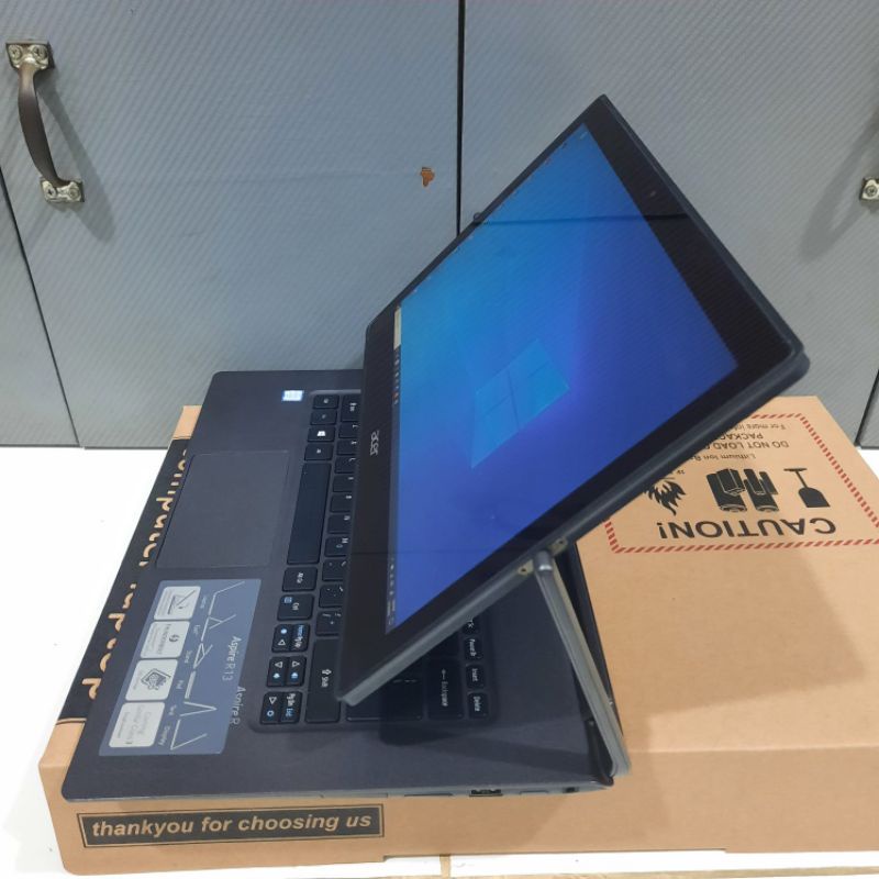 Laptop 2 in 1 Tablet Touchscreen Acer Aspire R13 Cor i7-6500U Ram 8GB/SSD 256GB Keyboard backlight FHD mulus