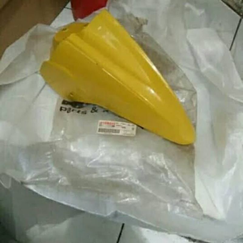 spakbor depan mio sporty kuning