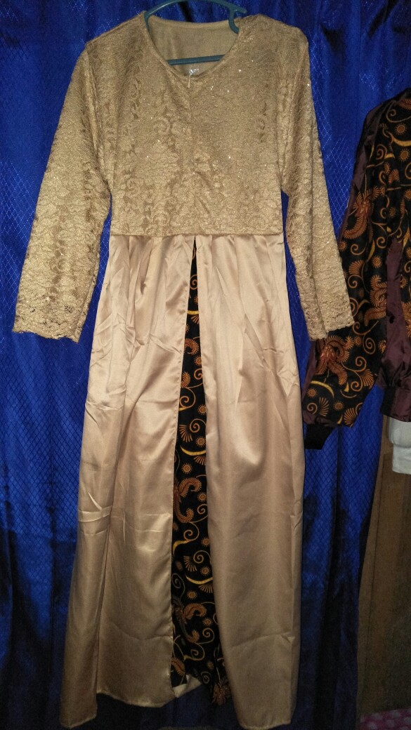 Batik Couple Princes Hayunda Sarwendah Anami Kebaya Modern