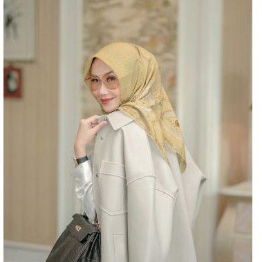 Buttonscarves chain extended corn new