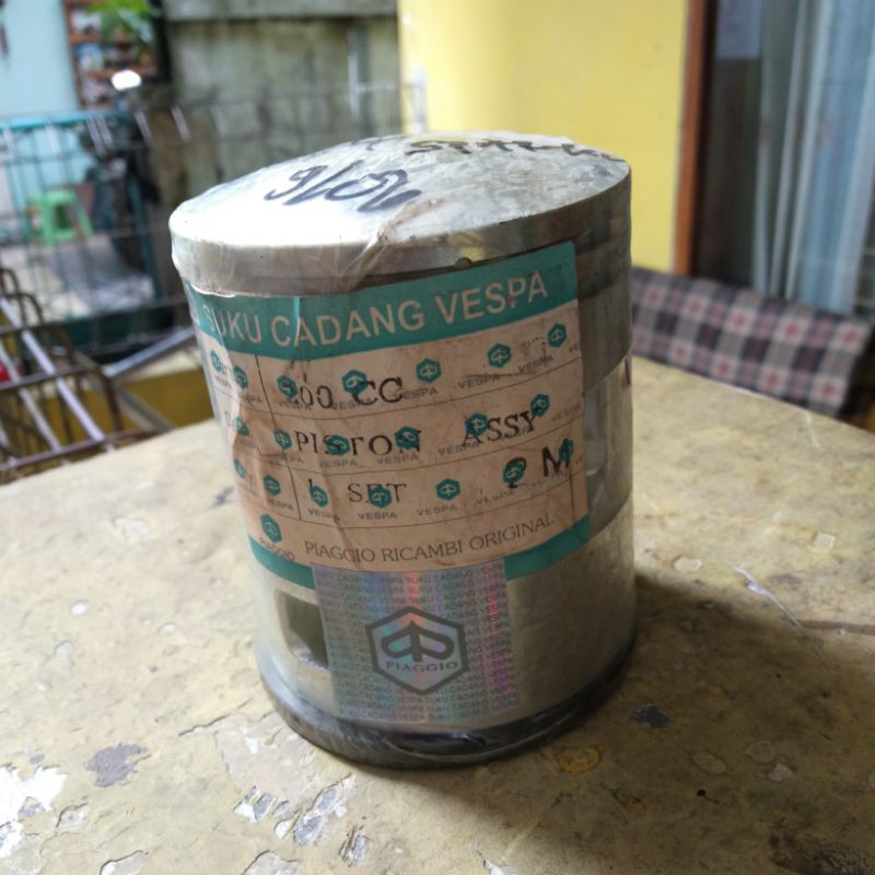 Piston vespa Spartan original Piaggio size 2M