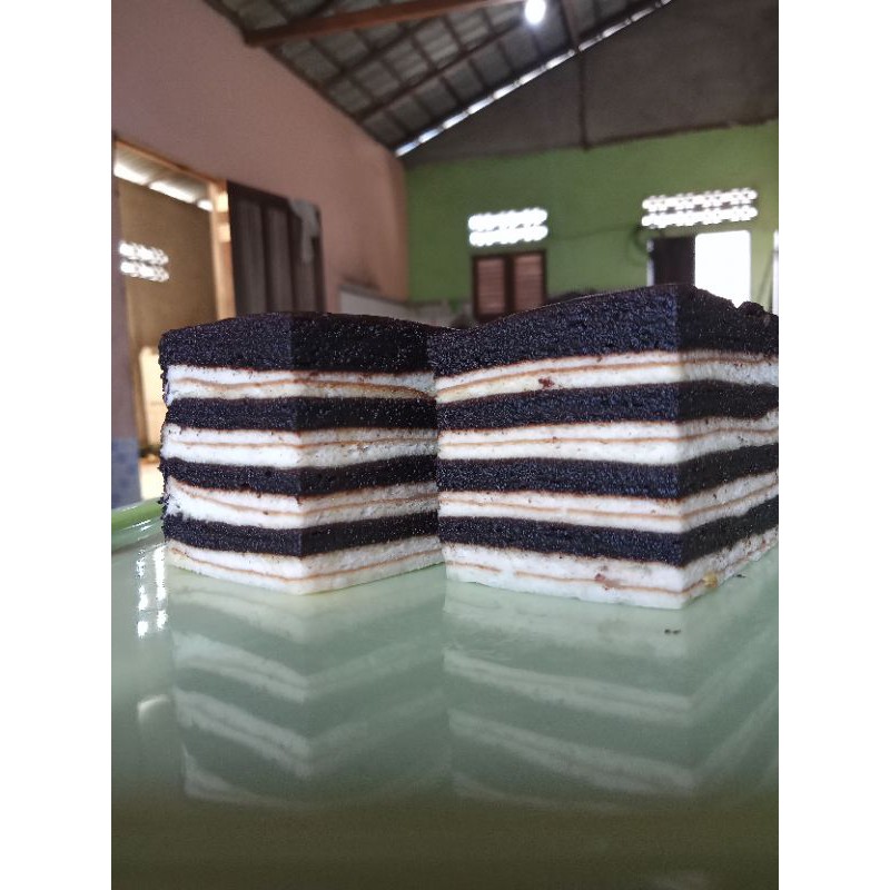 

KUE LAPIS ZEBRA SAMBAS KALBAR