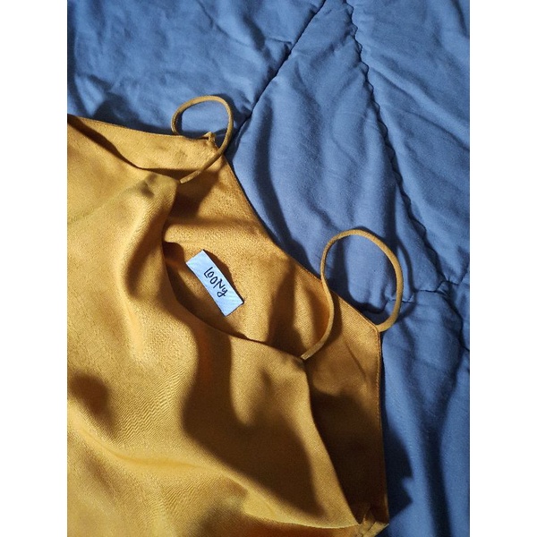 PRELOVED TANKTOP LOONY STORE