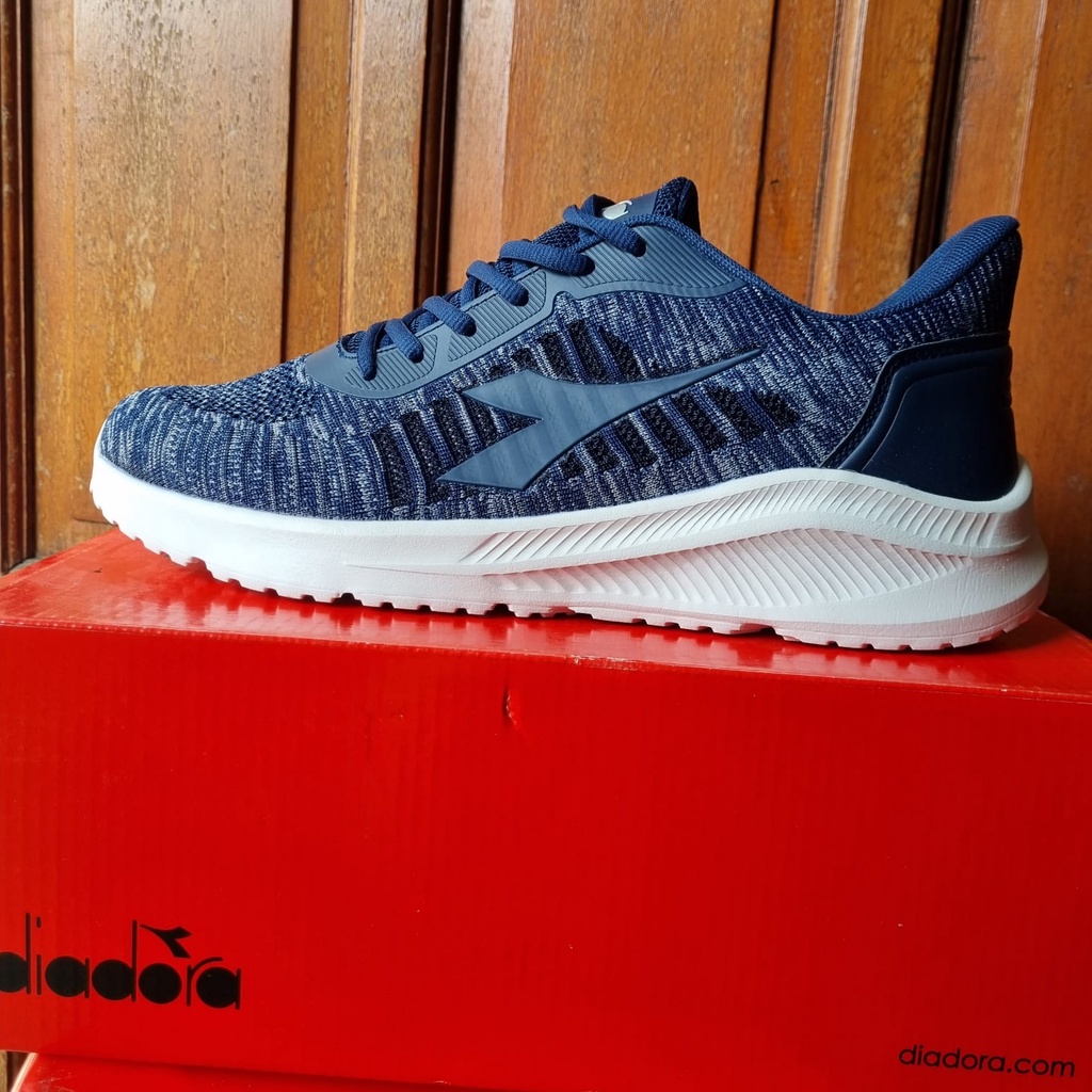 Diadora Carpe Sepatu Running Sneaker Pria Original
