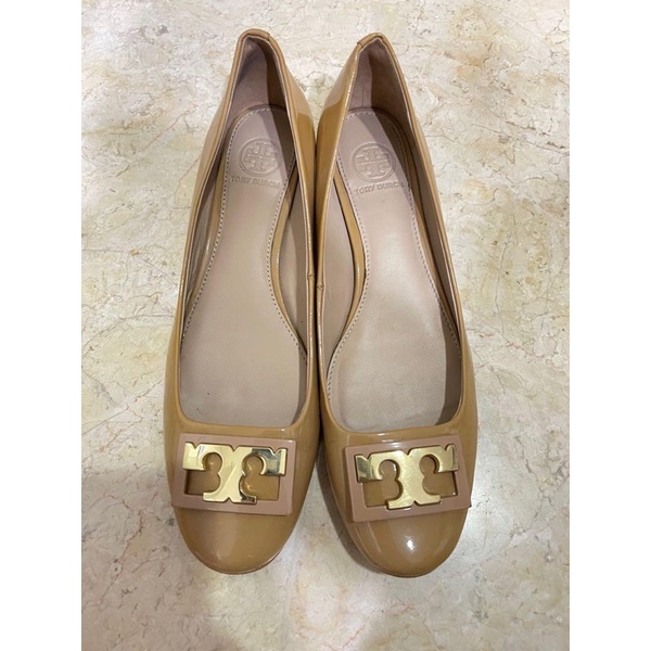 LIKE NEW SEPATU TORY BURCH SHOES NUDE TAN FLAT BRANDED AUTHENTIC ORIGINAL TB SANDAL SECOND BEKAS THR