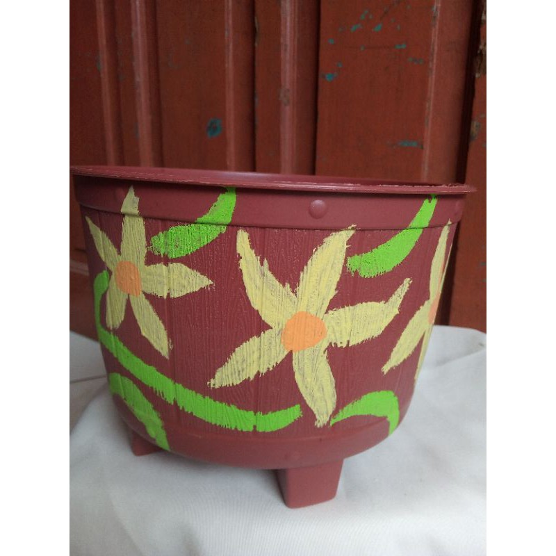 

POT LUKIS TRIXY MERAH D27 T18 Cm
