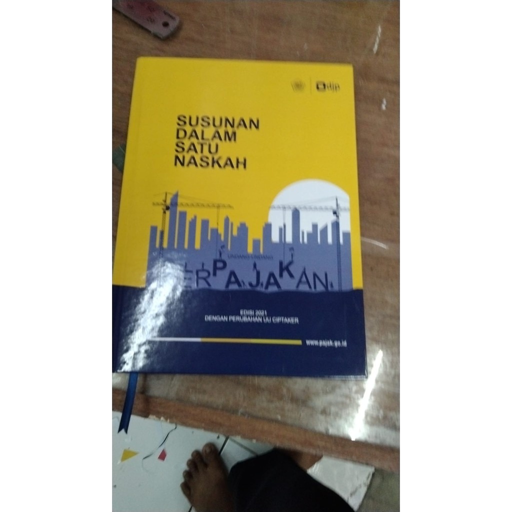Jual SUSUNAN DALAM SATU NASKAH PERPAJAKAN | Shopee Indonesia