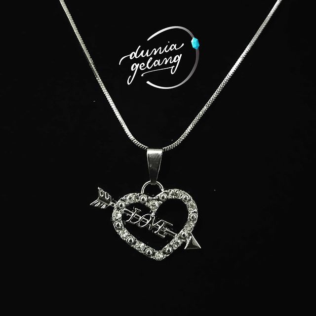 KALUNG TITANIUM LOVE PANAH PERMATA BERLIAN SILVER SIRKON BERKILAU ANTI KARAT TIDAK LUNTUR TAHAN AIR / KALUNG WANITA PRIA CEWEK COWOK ANAK / DUNIAGELANG.ID